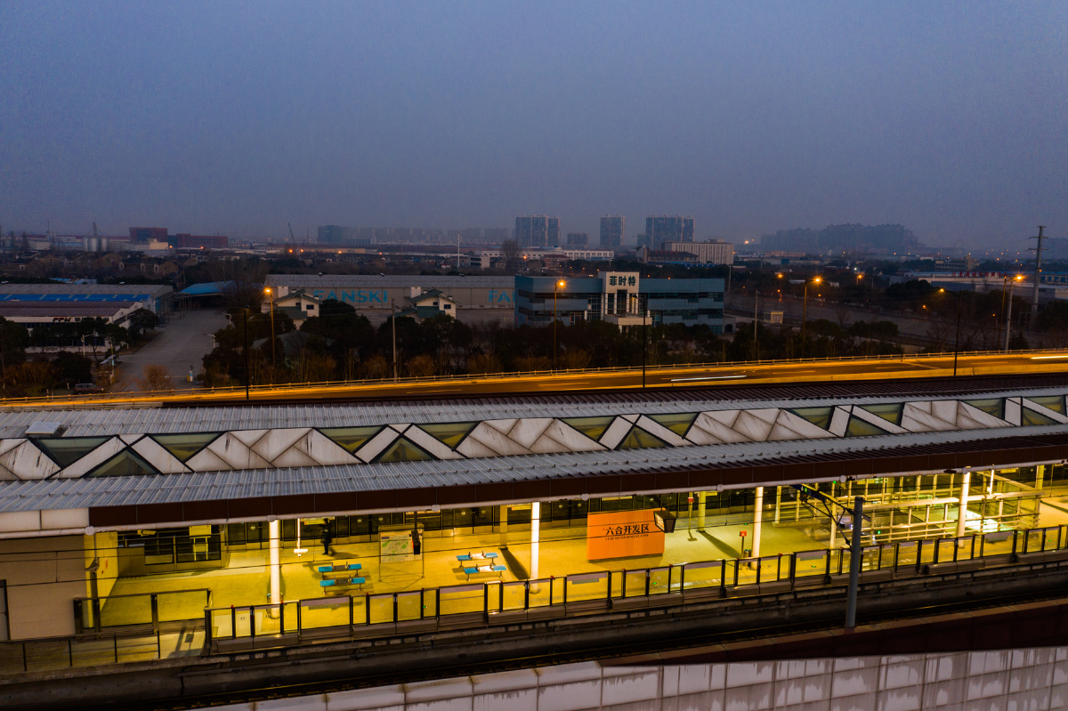 南京地铁S8线六合开发区地铁站