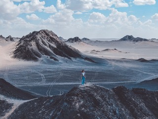 581