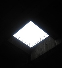 1524619