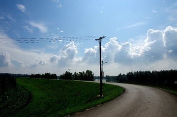 297439