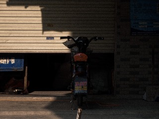 108004