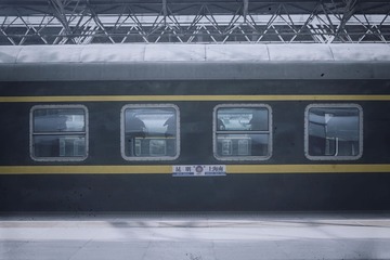 2368994