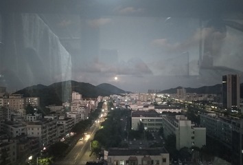982341