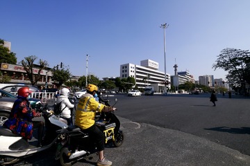 E9409018-B4DF-40E9-A226-B8BD31982285/L0/001
