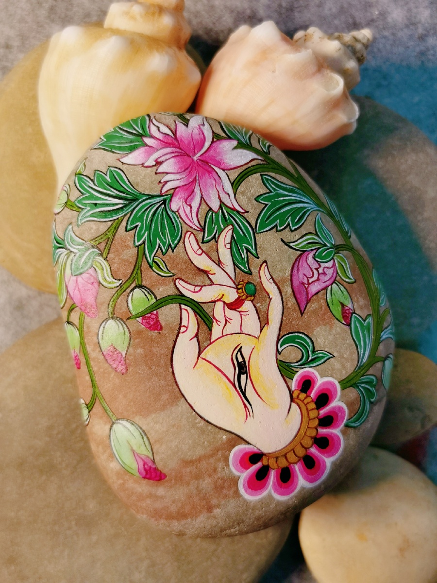 传一组自己画的石头作品