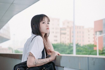 B27039F6-CC7B-4BA7-867D-9F3216BFA669/L0/001
