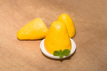 _ZHU7576