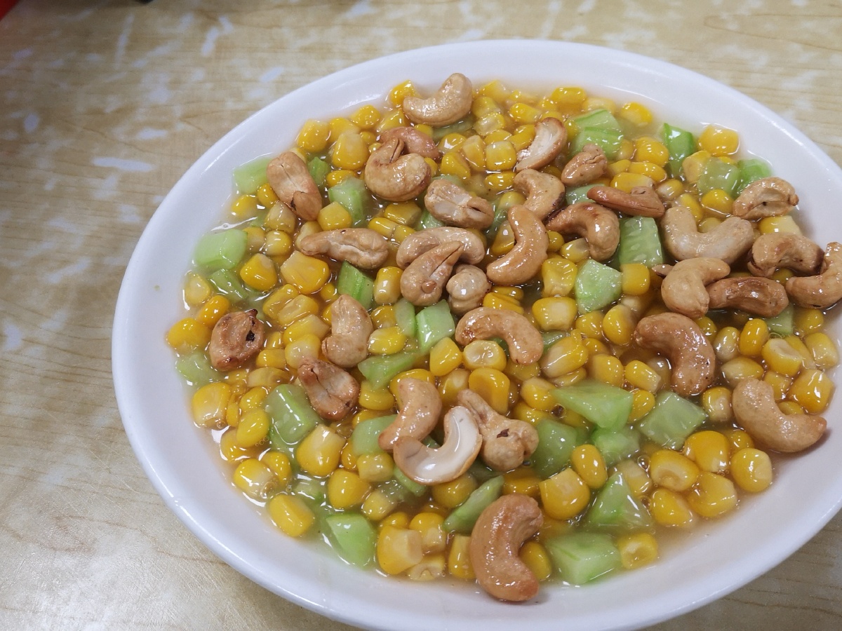 中国美食腰果玉米