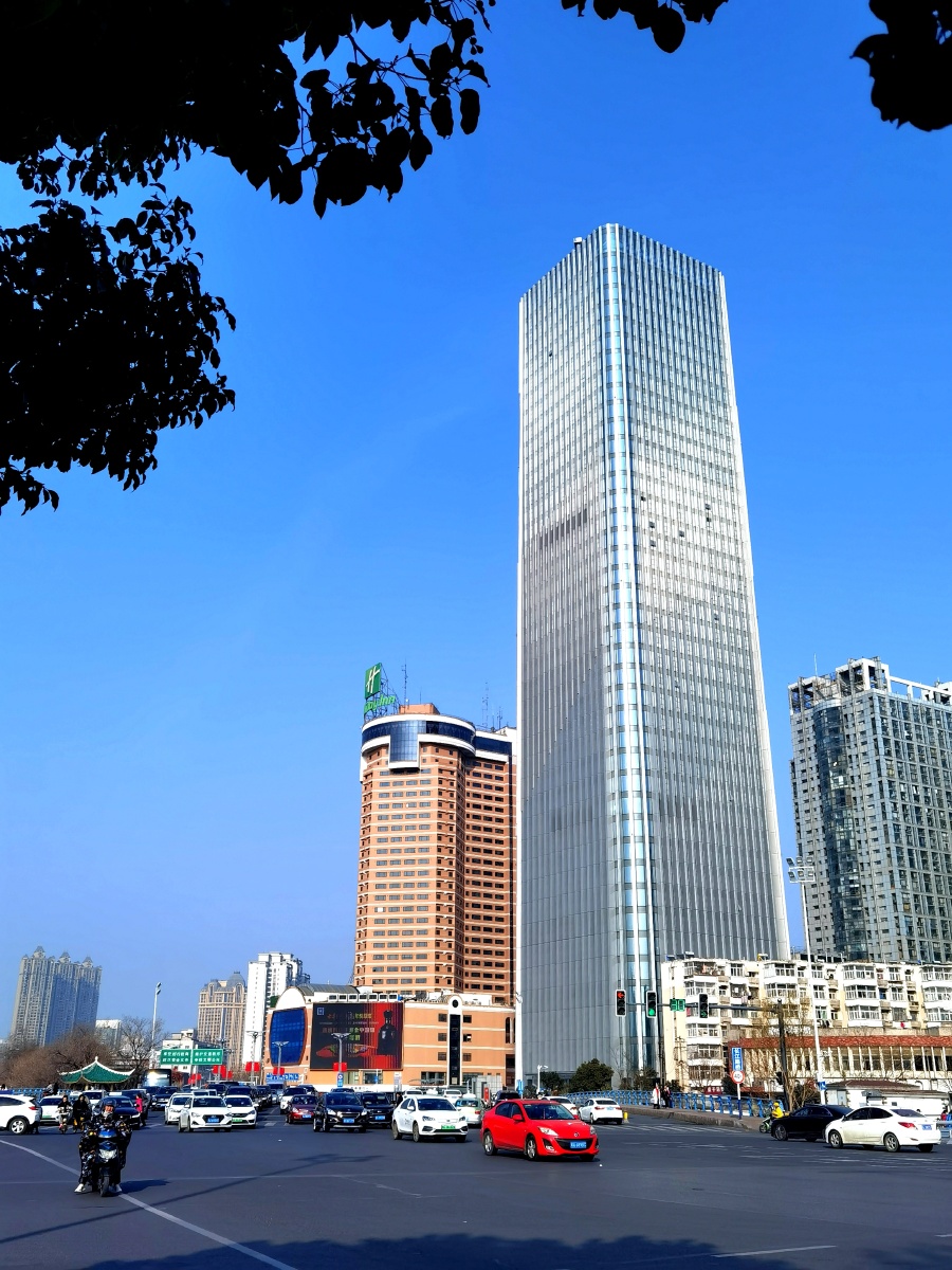 街拍合肥大东门