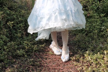 2004897