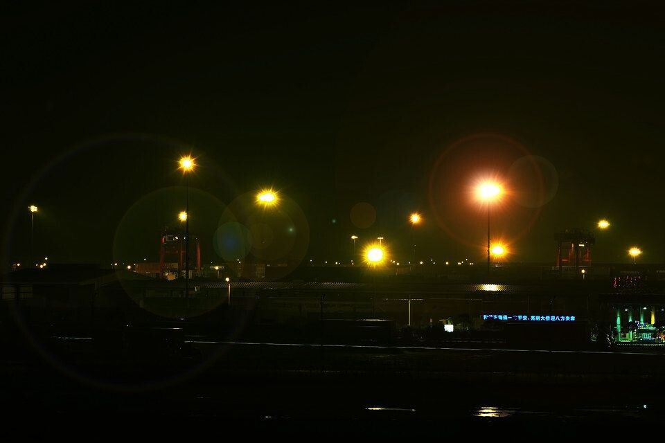 深夜东海<br />
