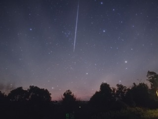 660886