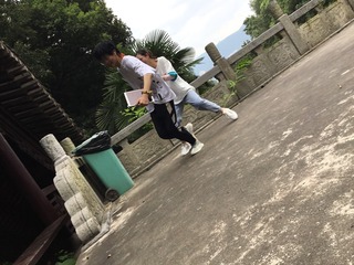 71C762B4-0BD4-40C2-A922-D39303FA975B/L0/001
