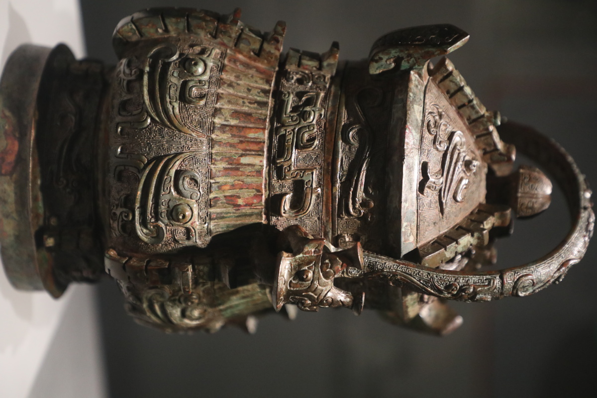 认识一下距今超过三千年的商晚期"祖辛"铜卣吧. - 征视觉 - 图虫