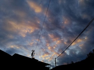 872421