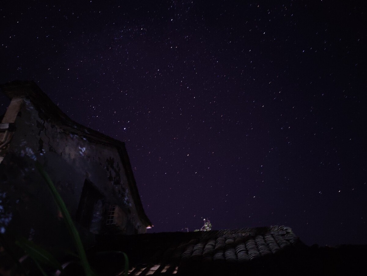 古村下的星空