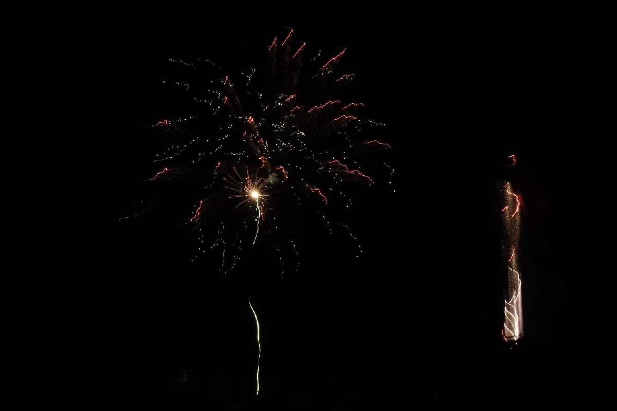 《烟花易逝》摄于云南丽江,小年夜