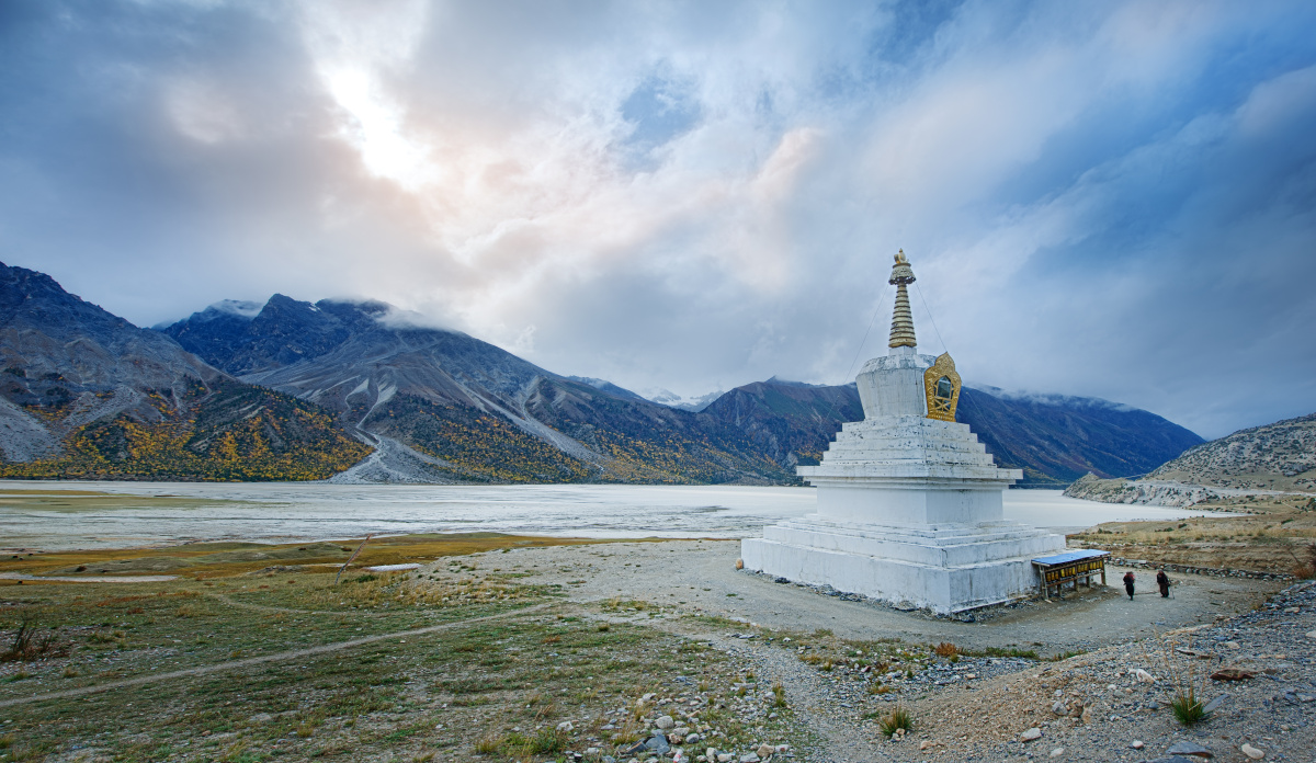 记忆中的那个白塔