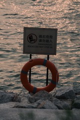 001