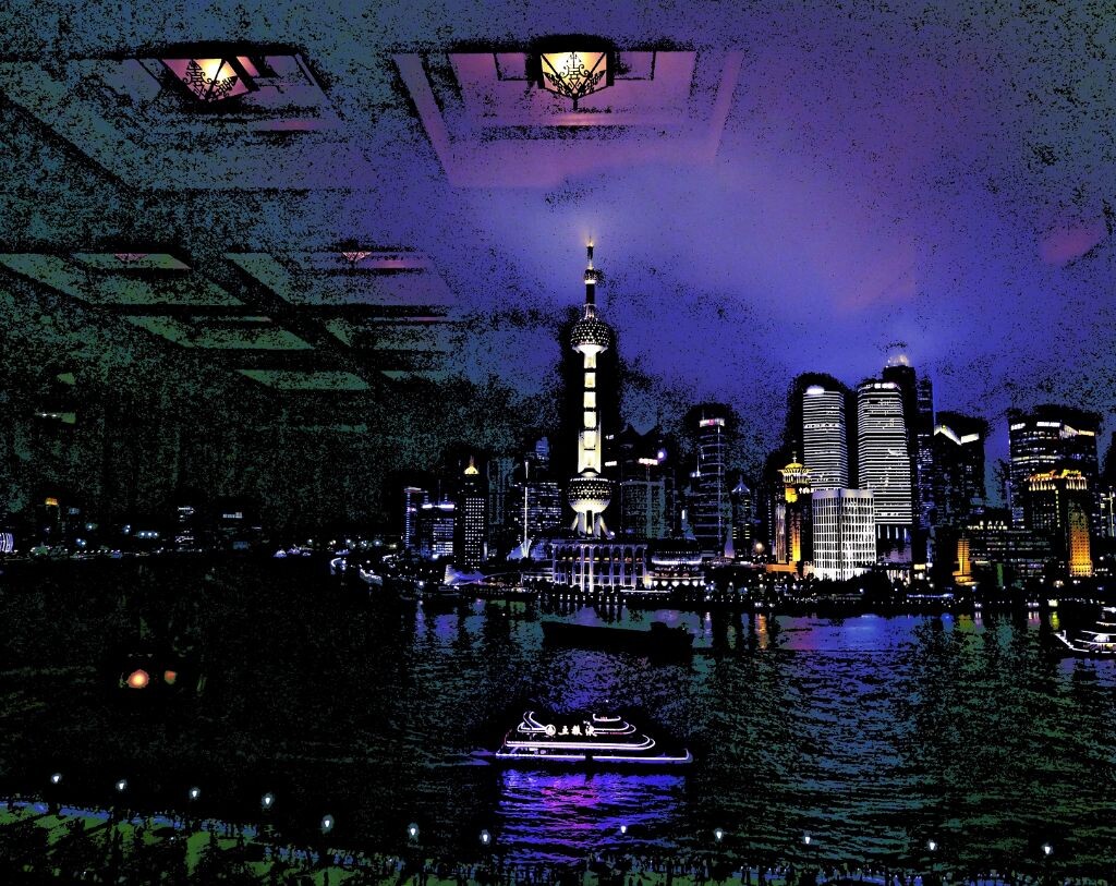 魔都外滩<br />
沙逊饭店远眺