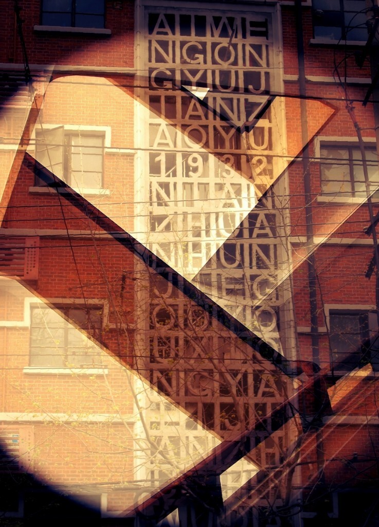 邬达克这三个字，貌似你不放在嘴上一说，你就不是这个城市的人。<br />
于是乎你抄我的，我抄他的。邬达克酱油满街乱飞，审美疲劳在所难免。<br />
我眼中的邬达克，我对他的印象，我的情节再现。<br />
我只有成为了我以后，才有可能来讲邬达克，<br />
慕尔堂的晨曦<br />
斜桥弄住宅的墙面<br />
爱司公寓的楼梯<br />
武康大楼的电梯                     <br />
爱文义公寓迷一样的字符。<br />
对我来说1932是我挥之不去的邬达克情节。<br />
