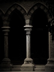 P11702480