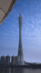 563138