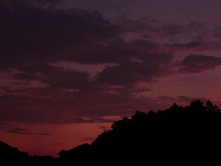 1043701