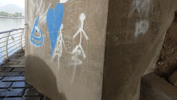 1099221
