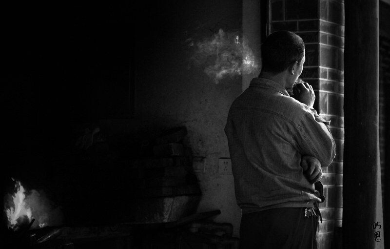 街角鐵匠<br />
©屿恩2011, Jie Zi, Chengdu, China