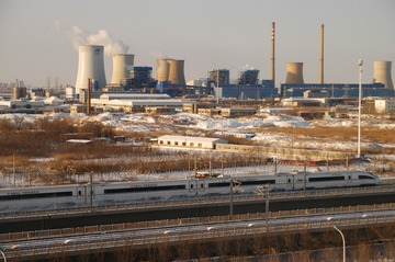 235652