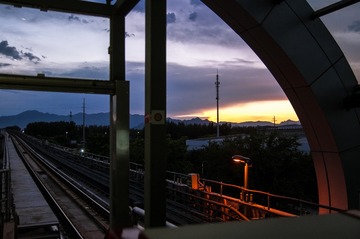 235663