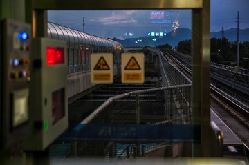 235668