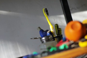231306
