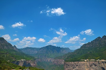 F8F612EB-2FB2-4E37-BD6D-ABD8F6164F73/L0/001