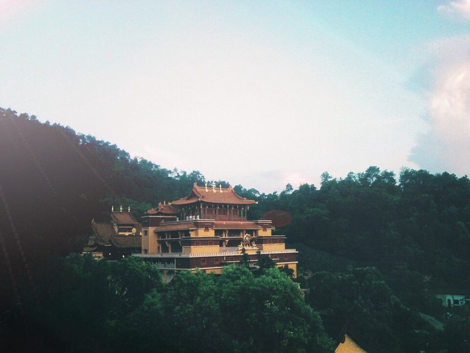 庙宇<br />
