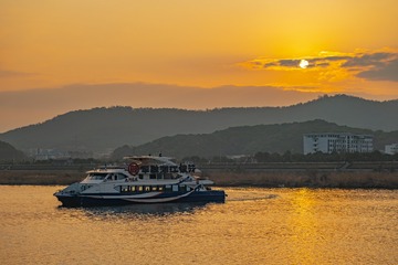 263065