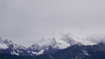 36990A02-1D19-4DF1-B2EC-02F05C468D12/L0/001