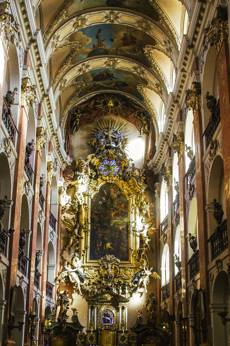 basilica of st james br /> 布拉格 圣詹姆斯圣堂