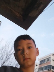 461743