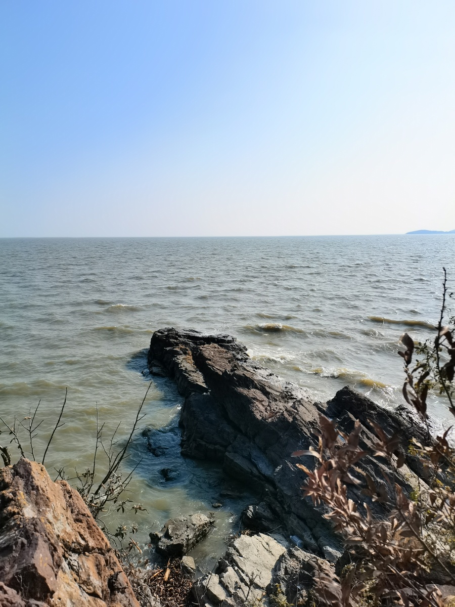 无锡马山龙头渚湖边景色