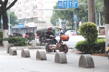 1AEDE327-9111-4E48-A95E-72A6EACAAE17/L0/001