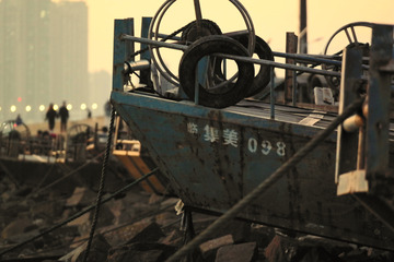 2751201