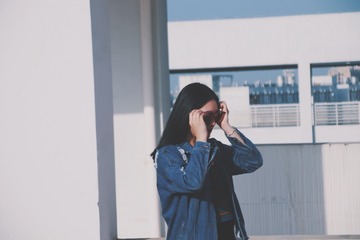 001