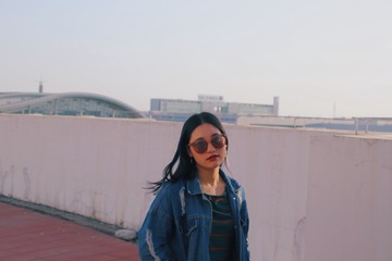 001