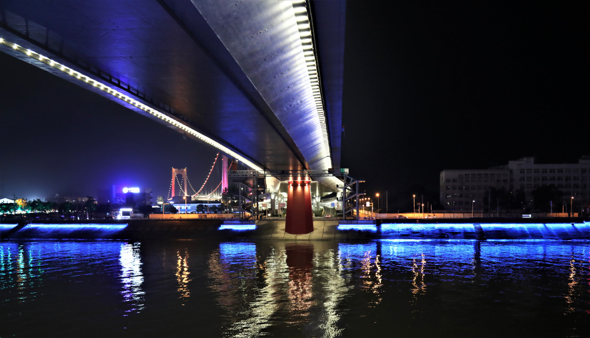 长江第一坝葛洲坝夜色