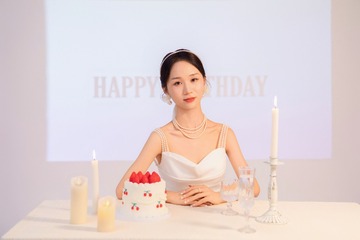 154081