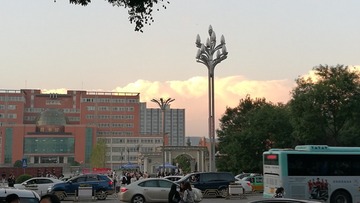 377651