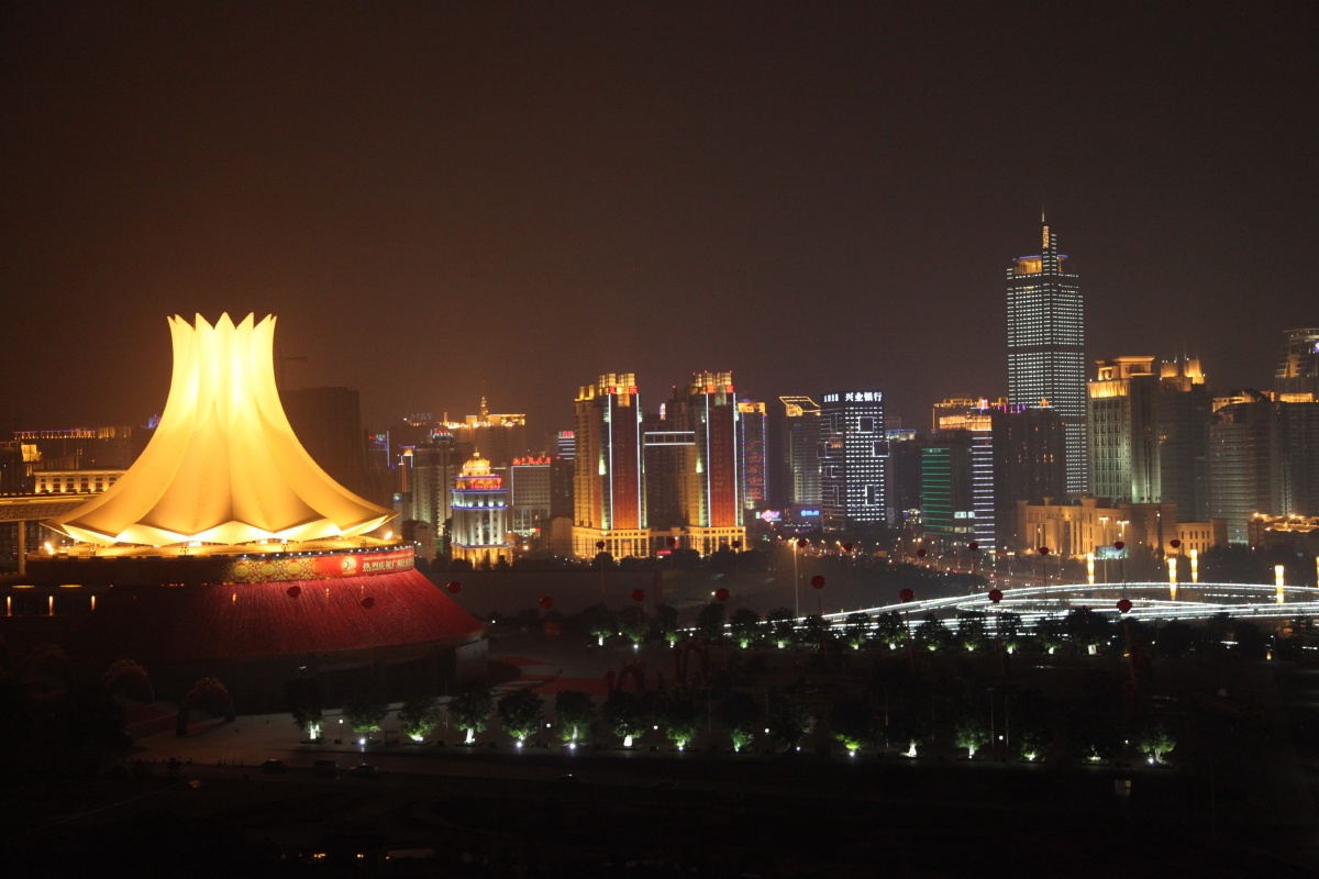 南宁国际会展中心夜景 - 农敏福 - 图虫