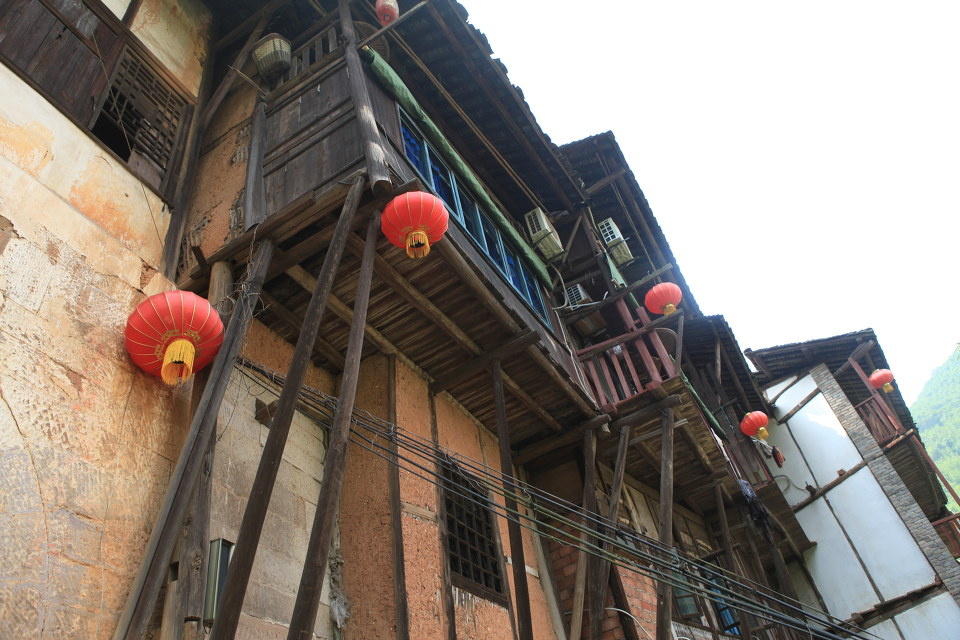 丙安古镇吊脚楼 br />